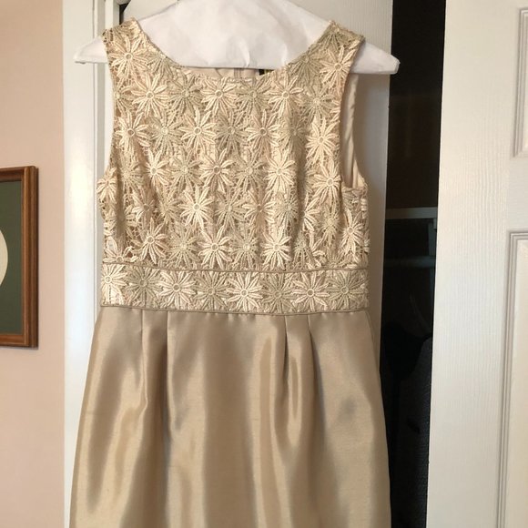 Tahari Size 10 dress - Picture 4 of 4
